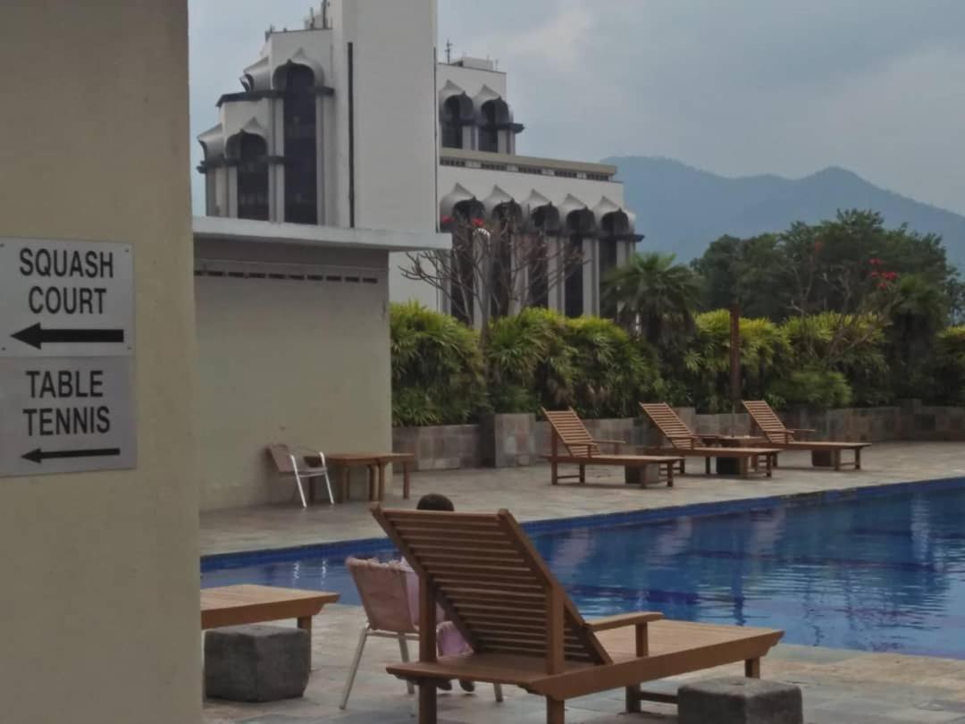 K. Riverfront Apartment Ipoh Exterior photo